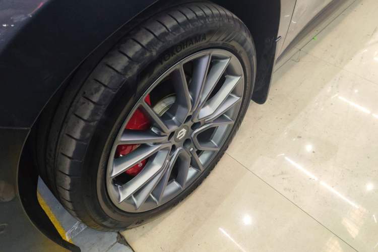 Used Leapmotor C16 2024 Range-Extended 200 Smart Enjoyment Edition Left Front Wheel Hub