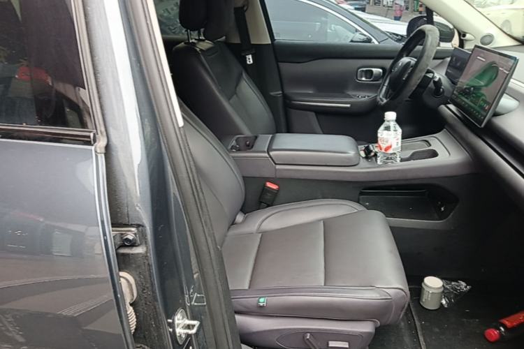 Used Leapmotor C16 2024 Range-Extended 200 Luxury Edition Right Front Seat