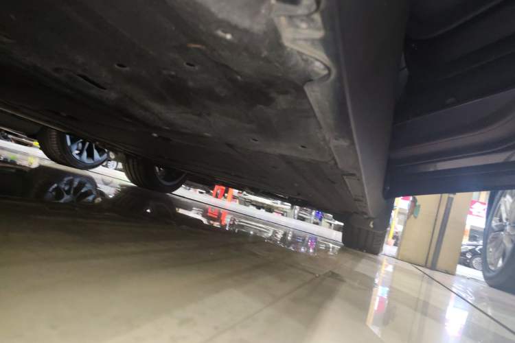 Used Leapmotor C16 2024 Range-Extended 200 Smart Enjoyment Edition Right Side Sill