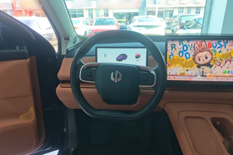 Used Leapmotor C16 2024 All-Electric 520 LiDAR Edition Steering Wheel