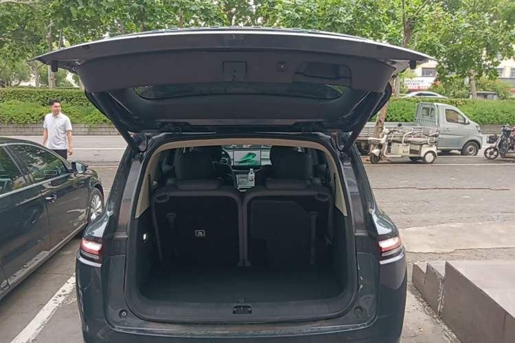 Used Leapmotor C16 2024 Range-Extended 200 Luxury Edition Trunk