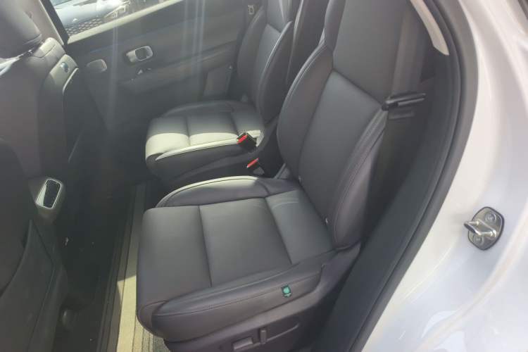 Used Leapmotor C16 2024 Pure Electric 520 Deluxe Edition Left Rear Seat
