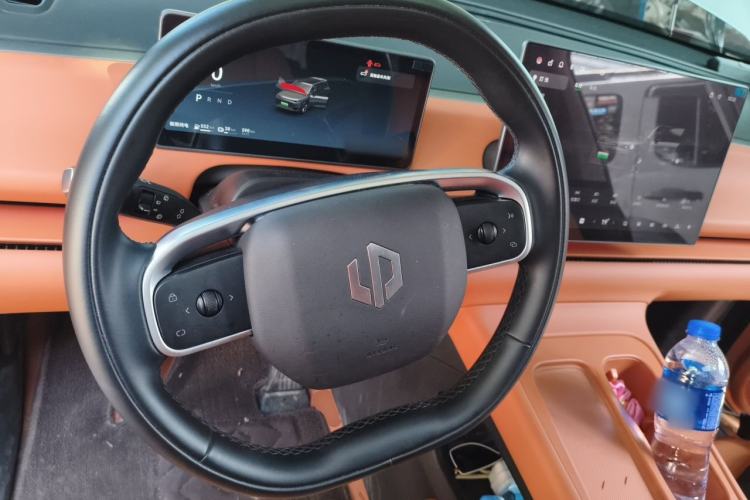 Used Leapmotor C16 2024 Range-Extended 200 Luxury Edition Steering Wheel