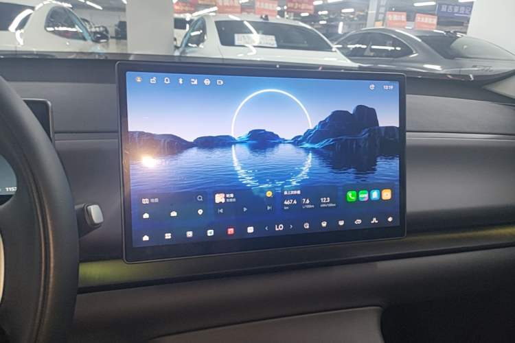 Used Leapmotor C16 2024 Range-Extended 200 Luxury Edition Audio And AC Panel