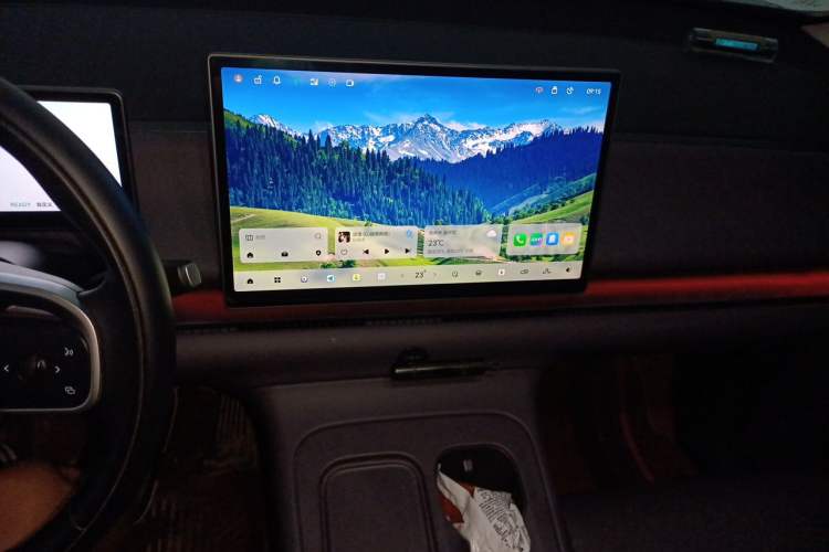 Used Leapmotor C16 2024 Range-Extended 200 Luxury Edition Audio And AC Panel