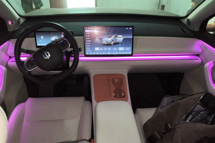 Used Leapmotor C16 2024 Range-Extended 200 Luxury Edition Center Console