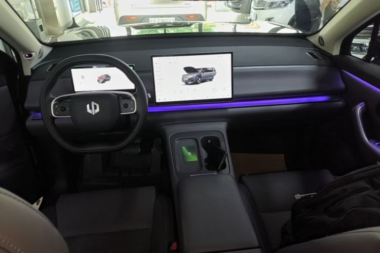 Used Leapmotor C16 2024 All-Electric 520 LiDAR Edition Center Console