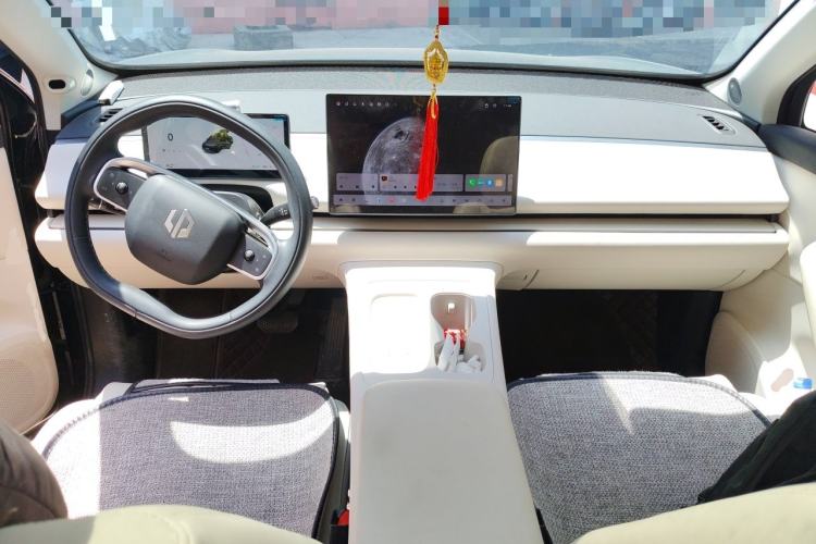 Used Leapmotor C16 2024 All-Electric 520 LiDAR Edition Center Console