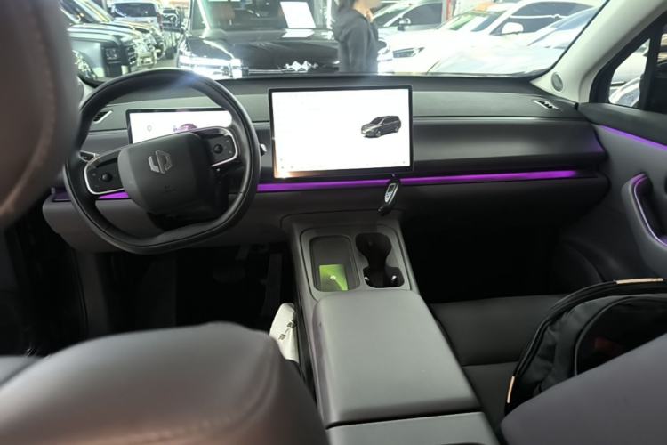 Used Leapmotor C16 2024 Range-Extended 200 Luxury Edition Center Console