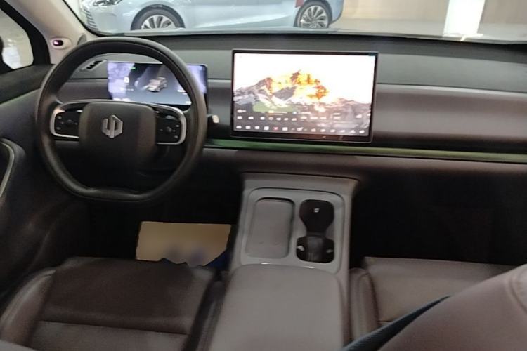 Used Leapmotor C16 2024 All-Electric 520 LiDAR Edition Center Console