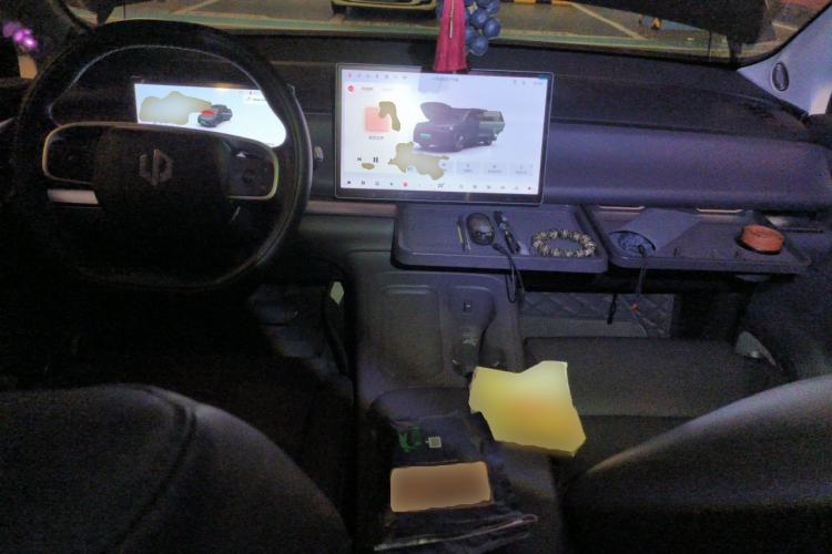 Used Leapmotor C16 2024 Range-Extended 200 Luxury Edition Center Console
