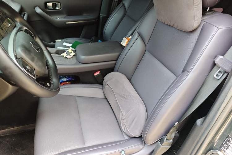 Used Leapmotor C16 2024 Range-Extended 200 Luxury Edition Driver Seat