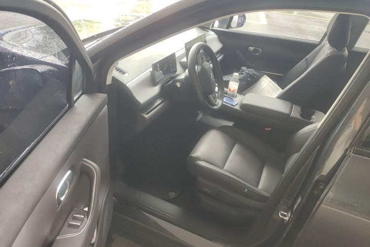 Used Leapmotor C16 2024 Range-Extended 200 Luxury Edition Driver Seat