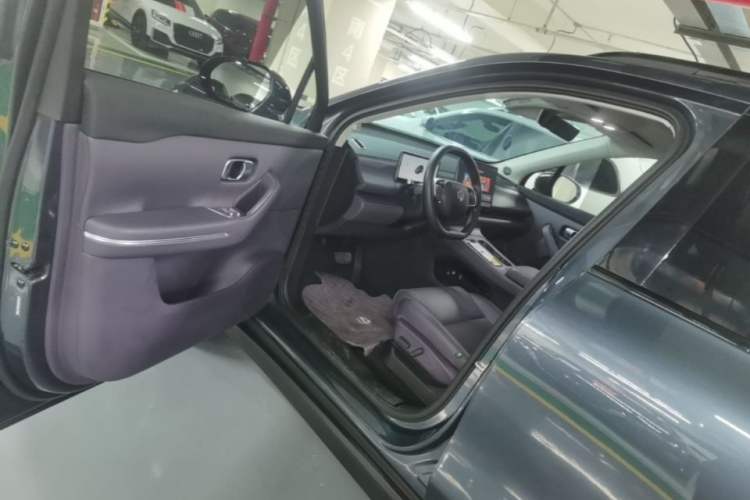 Used Leapmotor C16 2024 Range-Extended 200 LiDAR Edition Driver Seat