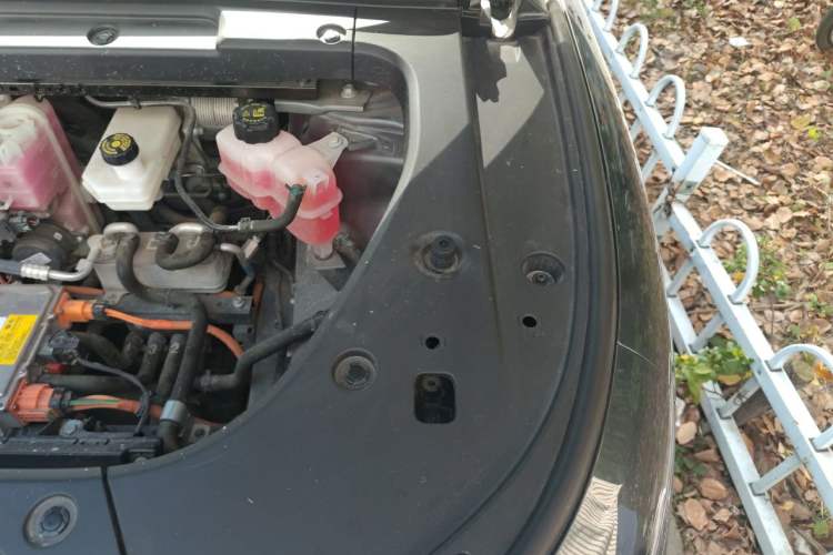 Used Leapmotor C16 2024 Pure Electric 520 Deluxe Edition Engine Bay Left