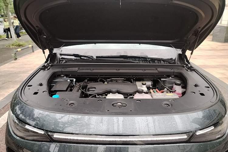 Used Leapmotor C16 2024 Range-Extended 200 Luxury Edition Engine Bay