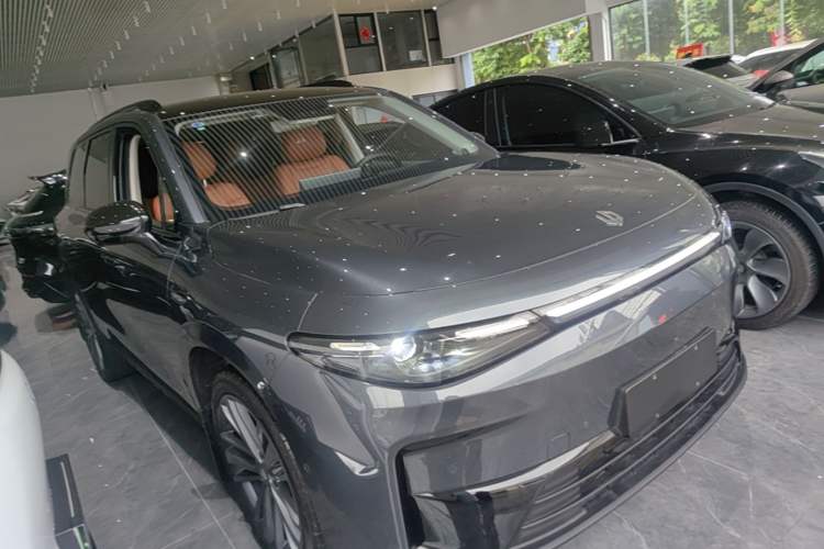 Used Leapmotor C16 2024 Range-Extended 200 Luxury Edition Exterior 1