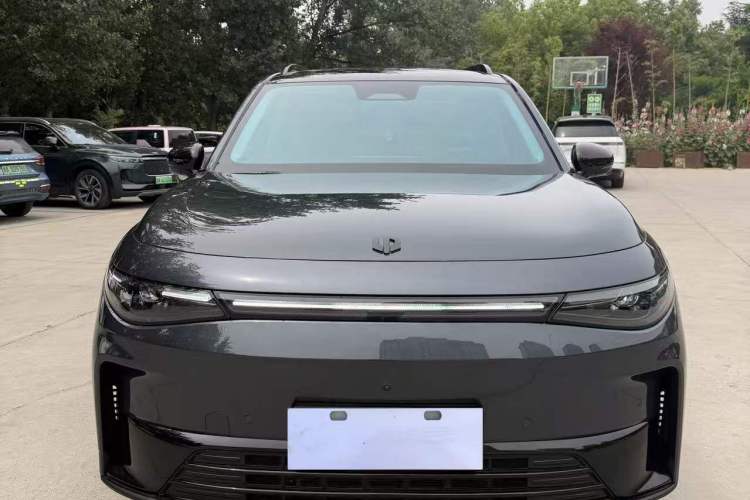 Used Leapmotor C16 2024 Range-Extended 200 Luxury Edition Exterior 2