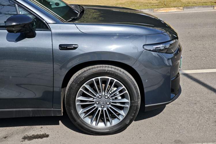 Used Leapmotor C16 2024 Range-Extended 200 Luxury Edition Exterior 3