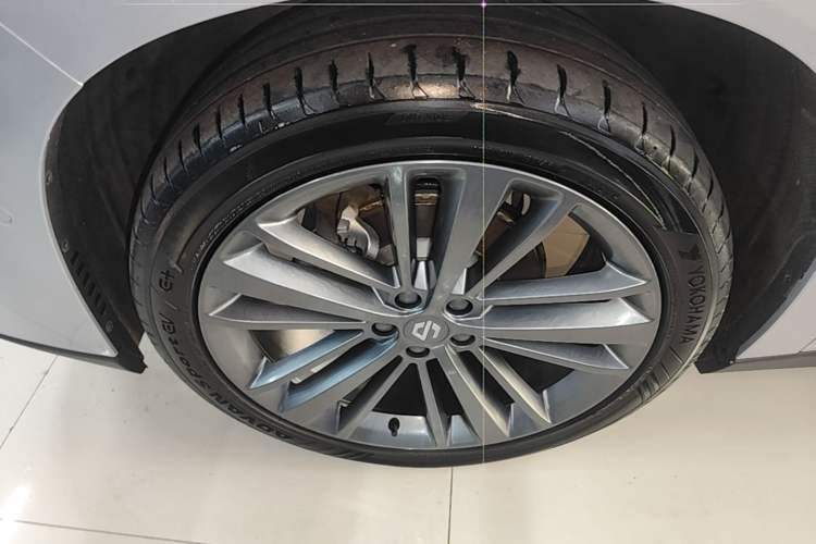 Used Leapmotor C16 2024 Range-Extended 200 Luxury Edition Exterior 4