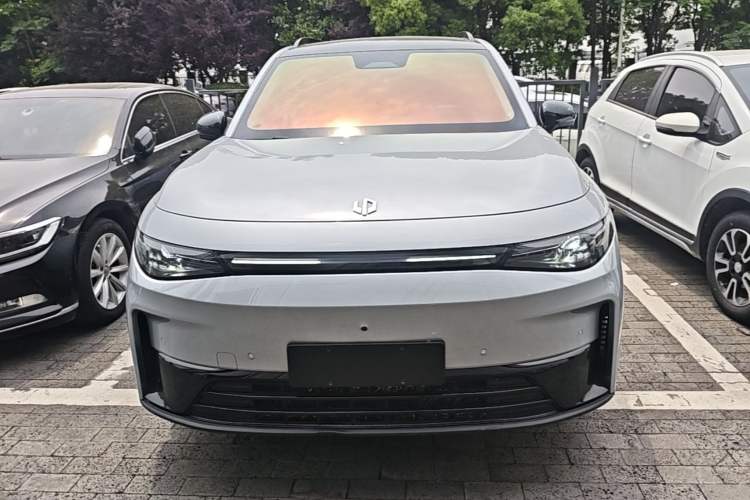 Used Leapmotor C16 2024 Range-Extended 200 Luxury Edition Front