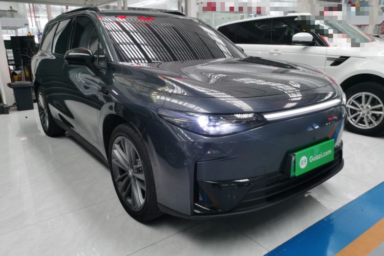 Used Leapmotor C16 2024 Range-Extended 200 Luxury Edition Front Right 45 Deg