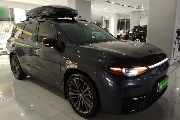 Used Leapmotor C16 2024 Range-Extended 200 Luxury Edition Front Right 45 Deg
