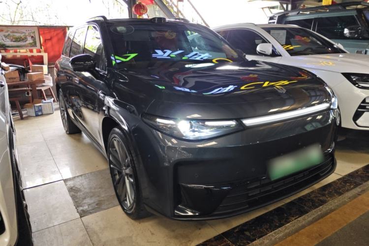 Used Leapmotor C16 2024 Range-Extended 200 Luxury Edition Front Right 45 Deg