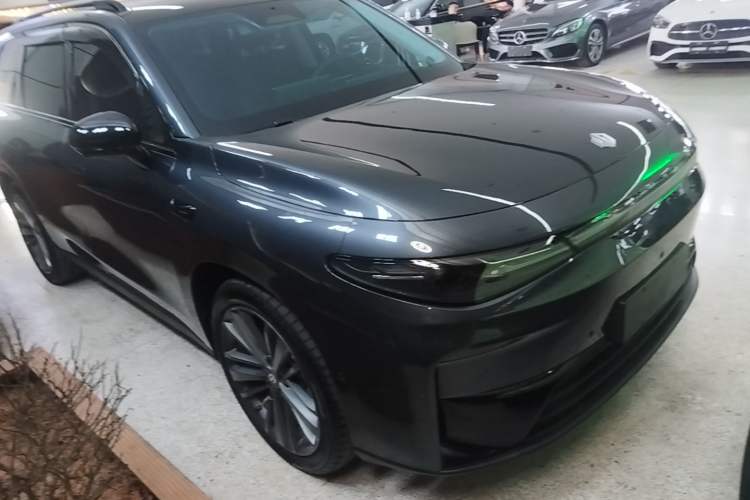 Used Leapmotor C16 2024 Range-Extended 200 Luxury Edition Front Right 45 Deg