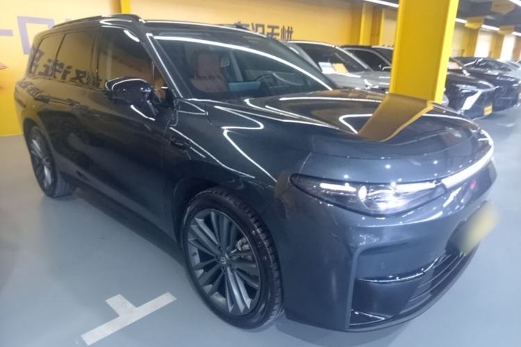 Used Leapmotor C16 2024 Range-Extended 200 Luxury Edition Front Right 45 Deg