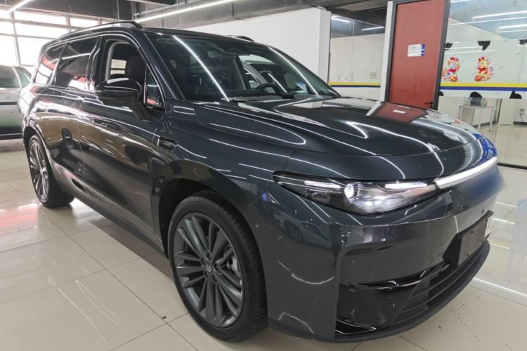 Used Leapmotor C16 2024 Range-Extended 200 Luxury Edition Front Right 45 Deg