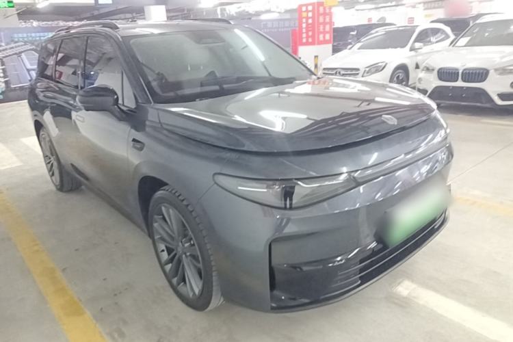 Used Leapmotor C16 2024 Range-Extended 200 Luxury Edition Front Right 45 Deg