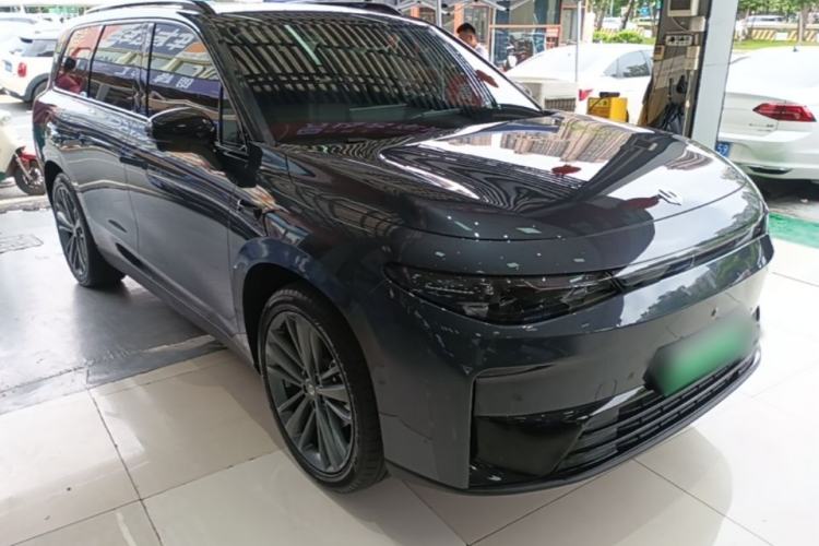 Used Leapmotor C16 2024 Range-Extended 200 Luxury Edition Front Right 45 Deg