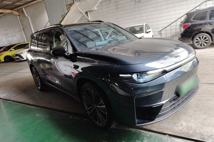 Used Leapmotor C16 2024 Range-Extended 200 Luxury Edition Front Right 45 Deg