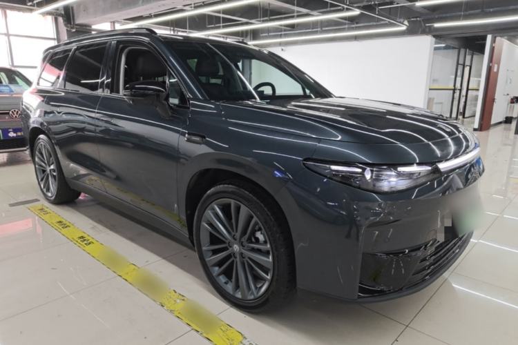 Used Leapmotor C16 2024 Range-Extended 200 Luxury Edition Front Right 45 Deg