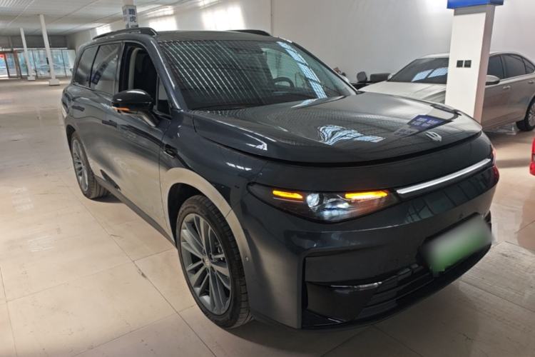 Used Leapmotor C16 2024 Range-Extended 200 Luxury Edition Front Right 45 Deg