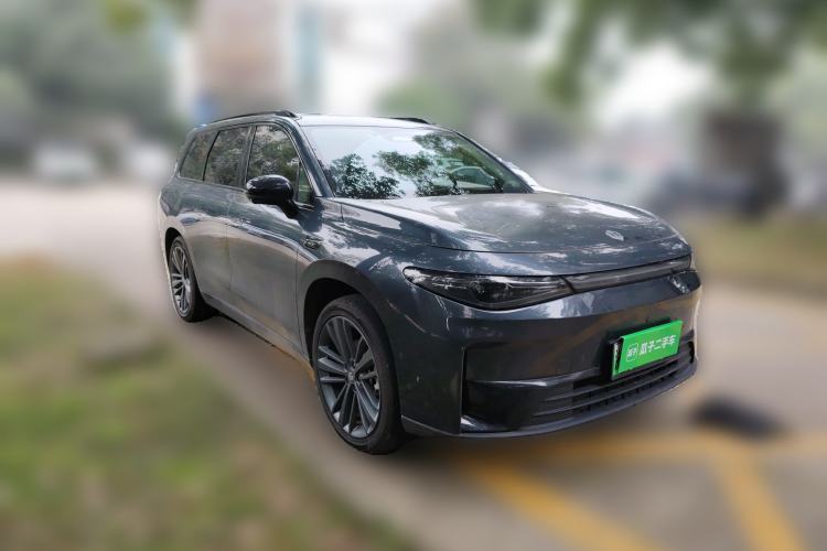 Used Leapmotor C16 2024 Range-Extended 200 Luxury Edition Front Right 45 Deg