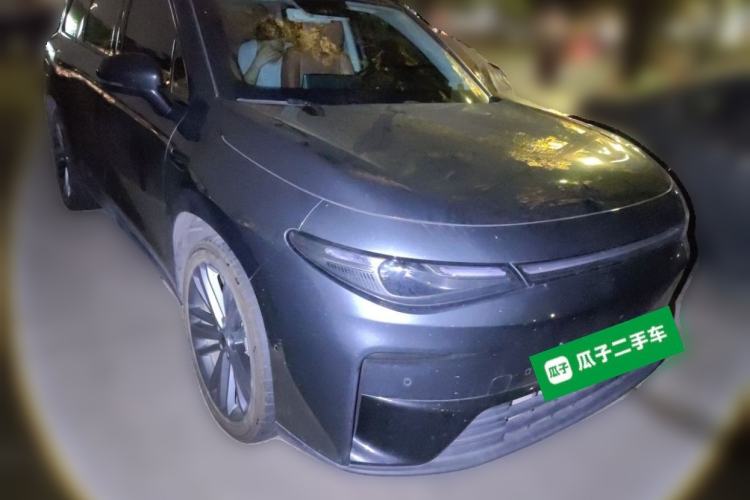 Used Leapmotor C16 2024 Range-Extended 200 Luxury Edition Front Right 45 Deg
