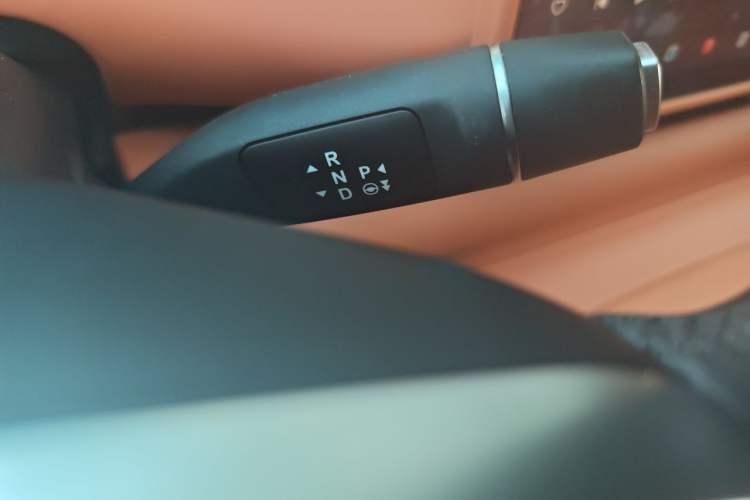 Used Leapmotor C16 2024 All-Electric 520 LiDAR Edition Gear Lever