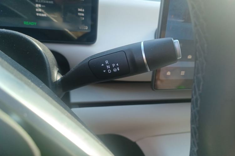 Used Leapmotor C16 2024 Range-Extended 200 Luxury Edition Gear Lever