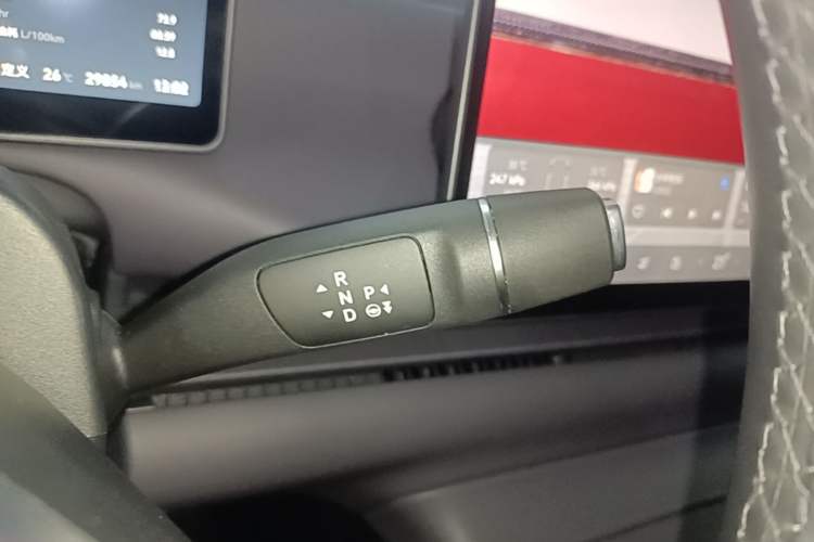 Used Leapmotor C16 2024 Range-Extended 200 Luxury Edition Gear Lever
