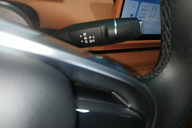 Used Leapmotor C16 2024 Range-Extended 200 Luxury Edition Gear Lever