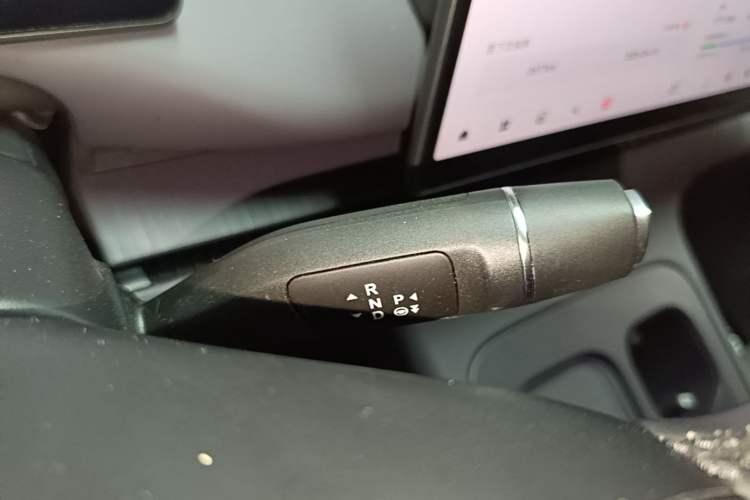 Used Leapmotor C16 2024 Range-Extended 200 LiDAR Edition Gear Lever