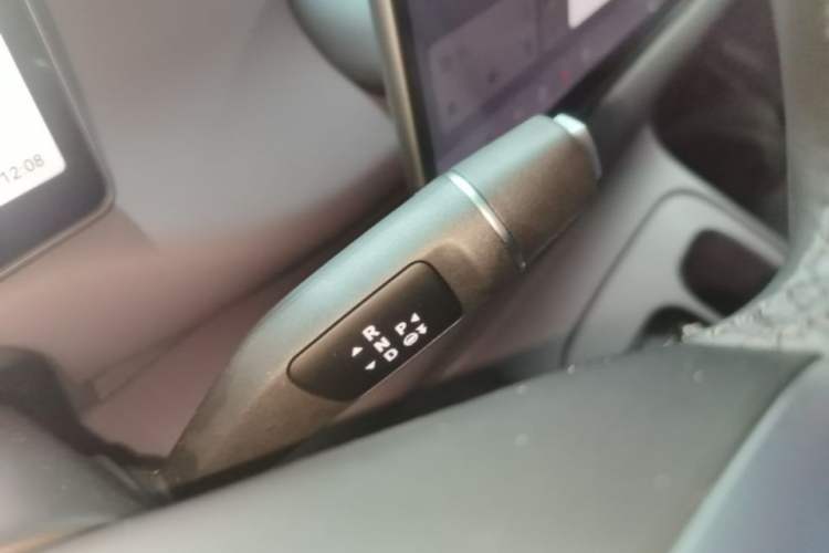 Used Leapmotor C16 2024 Range-Extended 200 LiDAR Edition Gear Lever