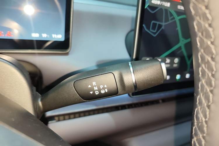 Used Leapmotor C16 2024 All-Electric 520 LiDAR Edition Gear Lever