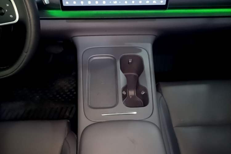 Used Leapmotor C16 2024 Pure Electric 520 Deluxe Edition Gear Lever
