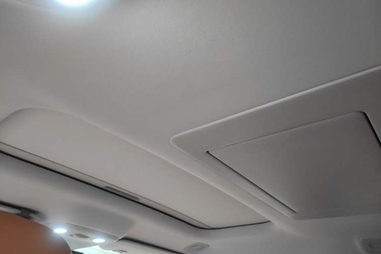 Used Leapmotor C16 2024 Range-Extended 200 Luxury Edition Headliner