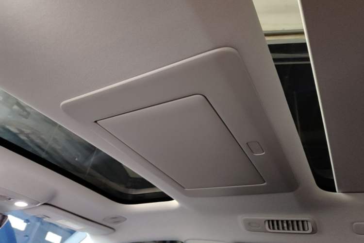 Used Leapmotor C16 2024 Range-Extended 200 Luxury Edition Headliner