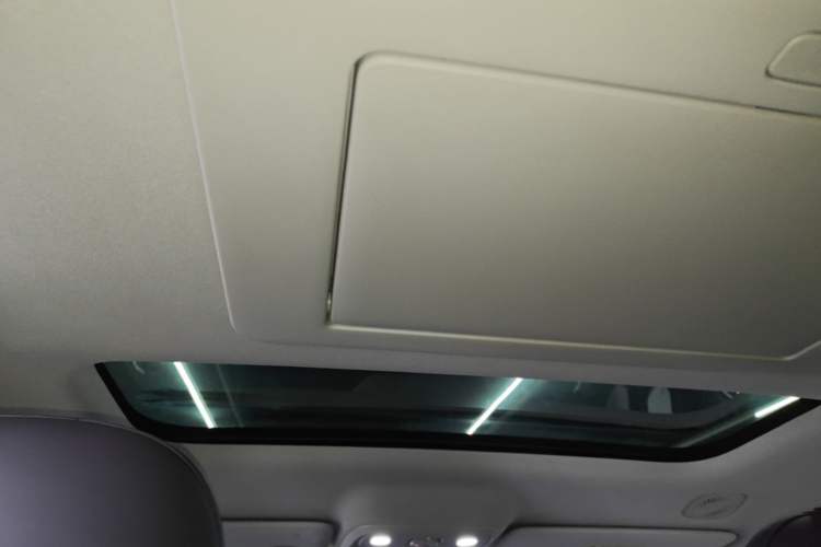 Used Leapmotor C16 2024 Range-Extended 200 Luxury Edition Headliner