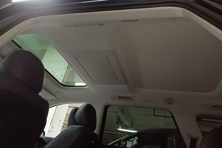 Used Leapmotor C16 2024 Range-Extended 200 LiDAR Edition Headliner